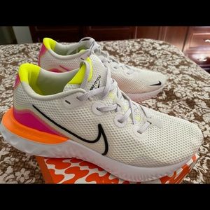 Nike Renew Run Women’s Running Shoes